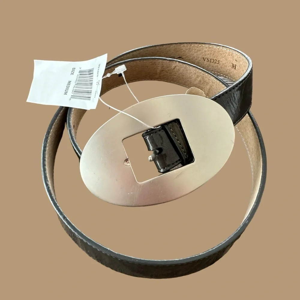 NWT Via Spiga women’s Medium Gray Patent 100%‎ Leather Belt Silver Buckle New